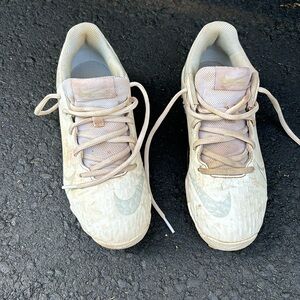 Girls softball cleats